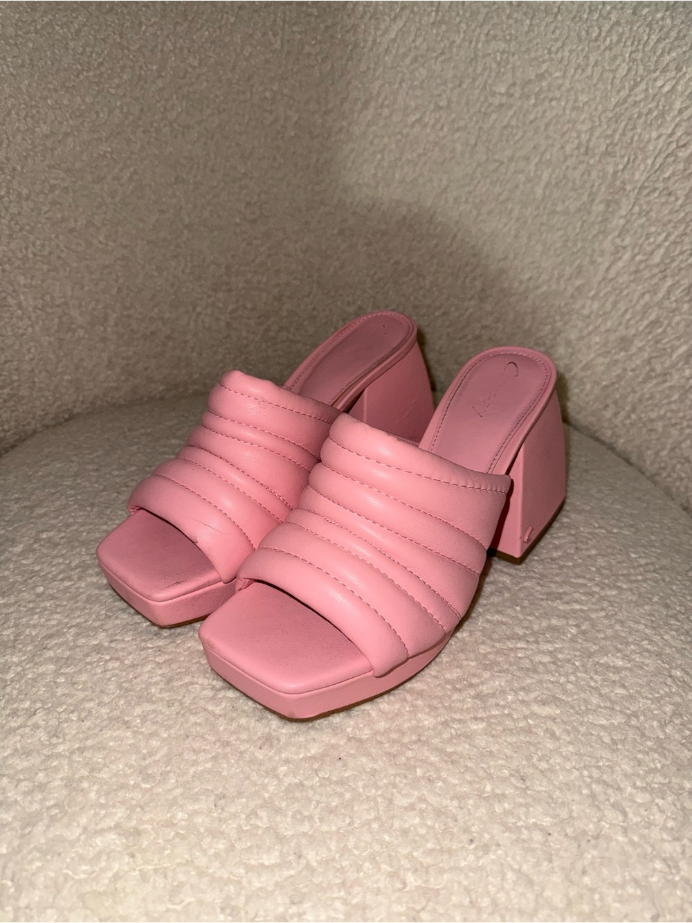 Circus by Sam Edelman
Women's Marlie Pink Heeled Sandal
Size 8